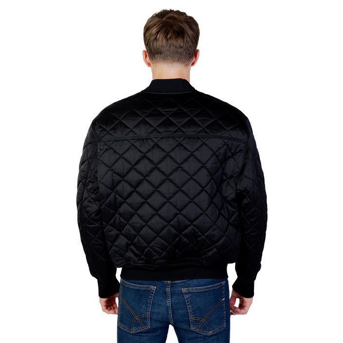 Hugo Шушляково яке МЪЖe