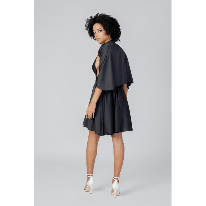 Sol Wears Women Жилетка Жени