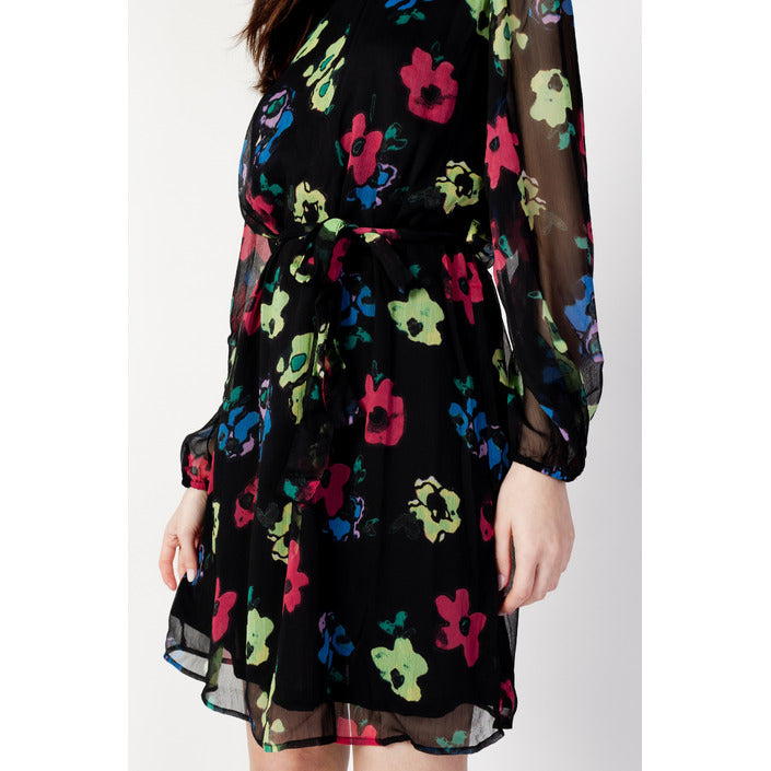 Жаклин Де Йонг Рокли Жени