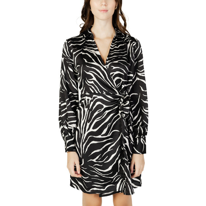 Жаклин Де Йонг Рокли Жени