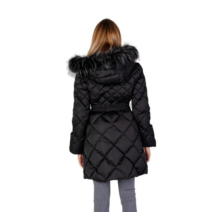 Guess Шушляково яке Жени