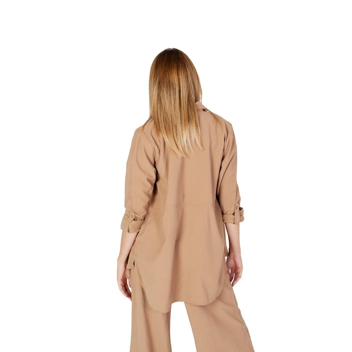 Жаклин Де Йонг Пола Риза