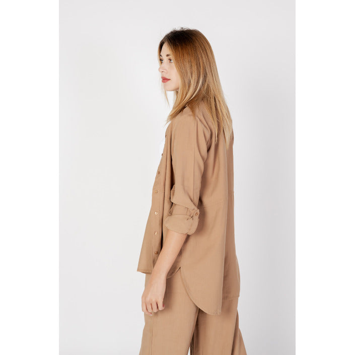 Жаклин Де Йонг Пола Риза