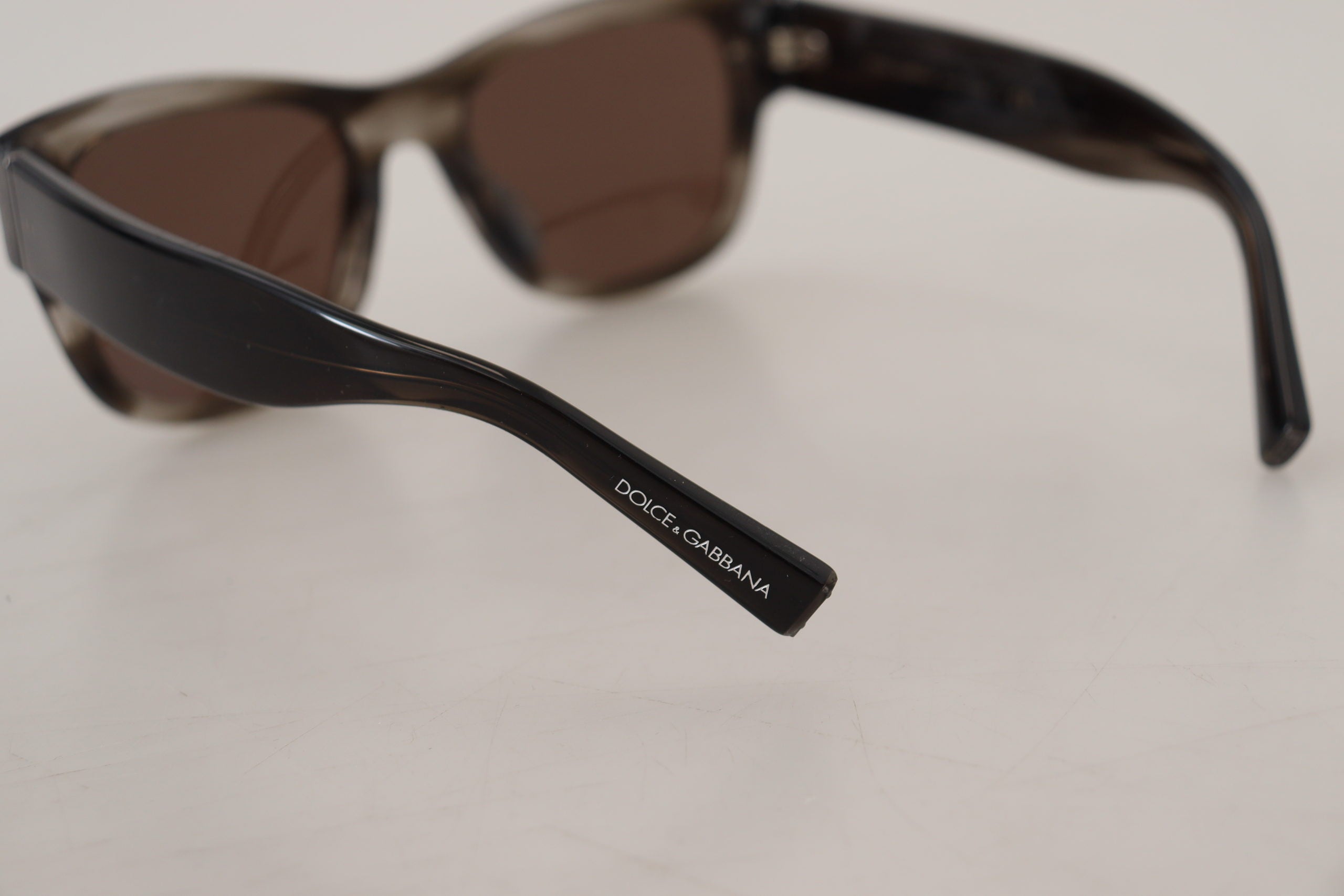 Кафяви ацетатни квадратни слънчеви очила Dolce & Gabbana DG338F