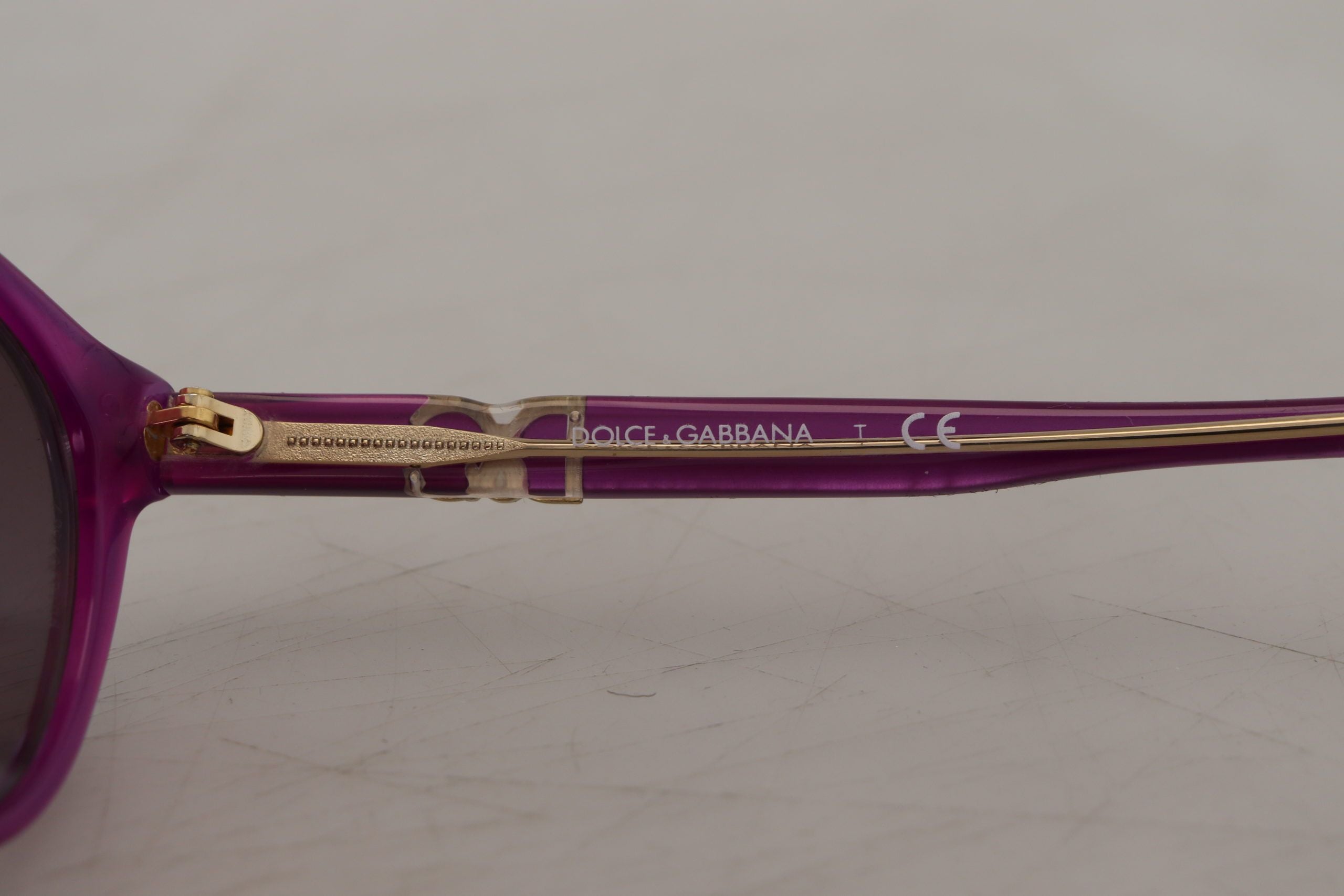 Слънчеви очила Dolce & Gabbana с лилава ацетатна рамка, кръгли сенки DG4171P