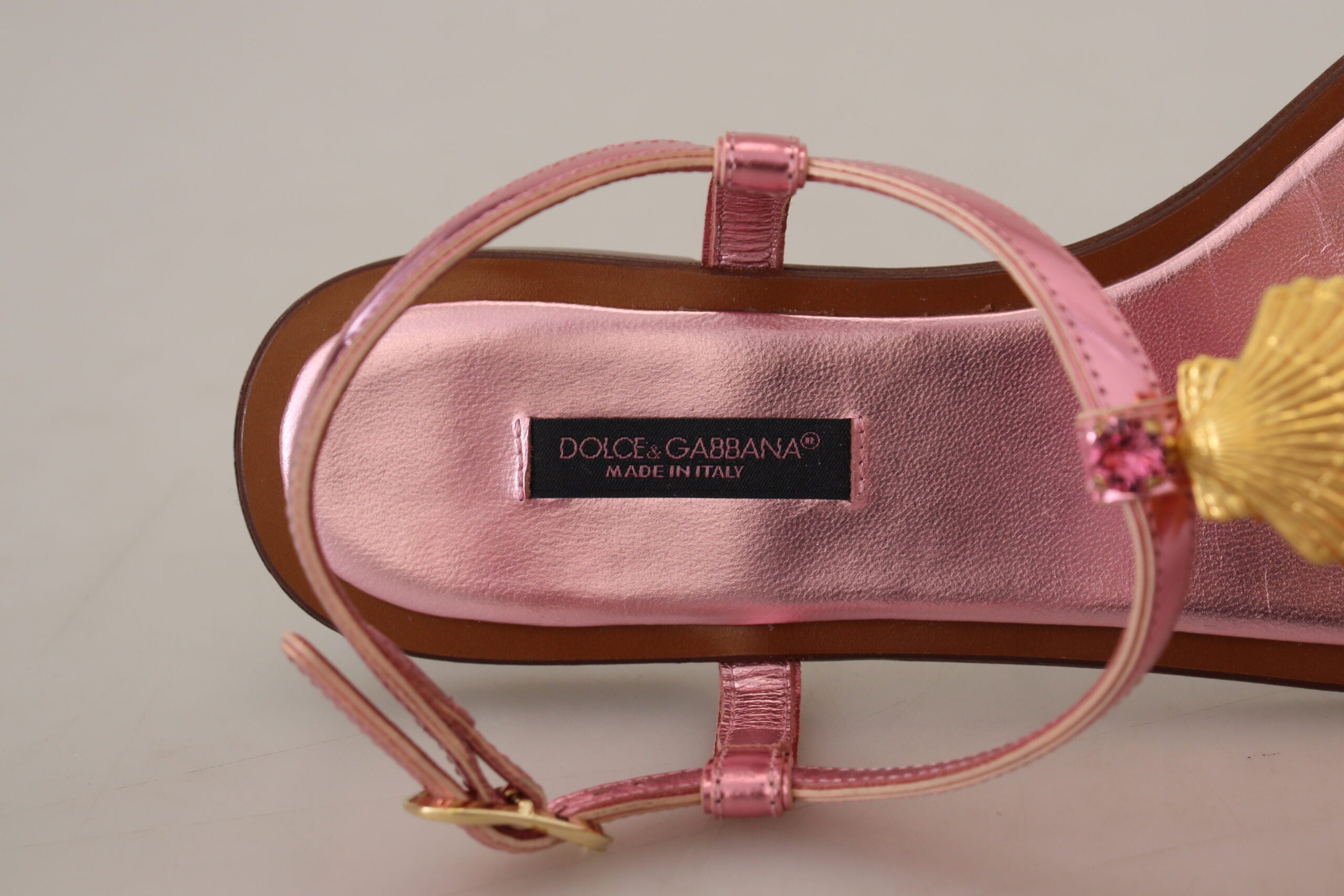 Dolce & Gabbana Розови украсени пързалки Сандали с равни обувки