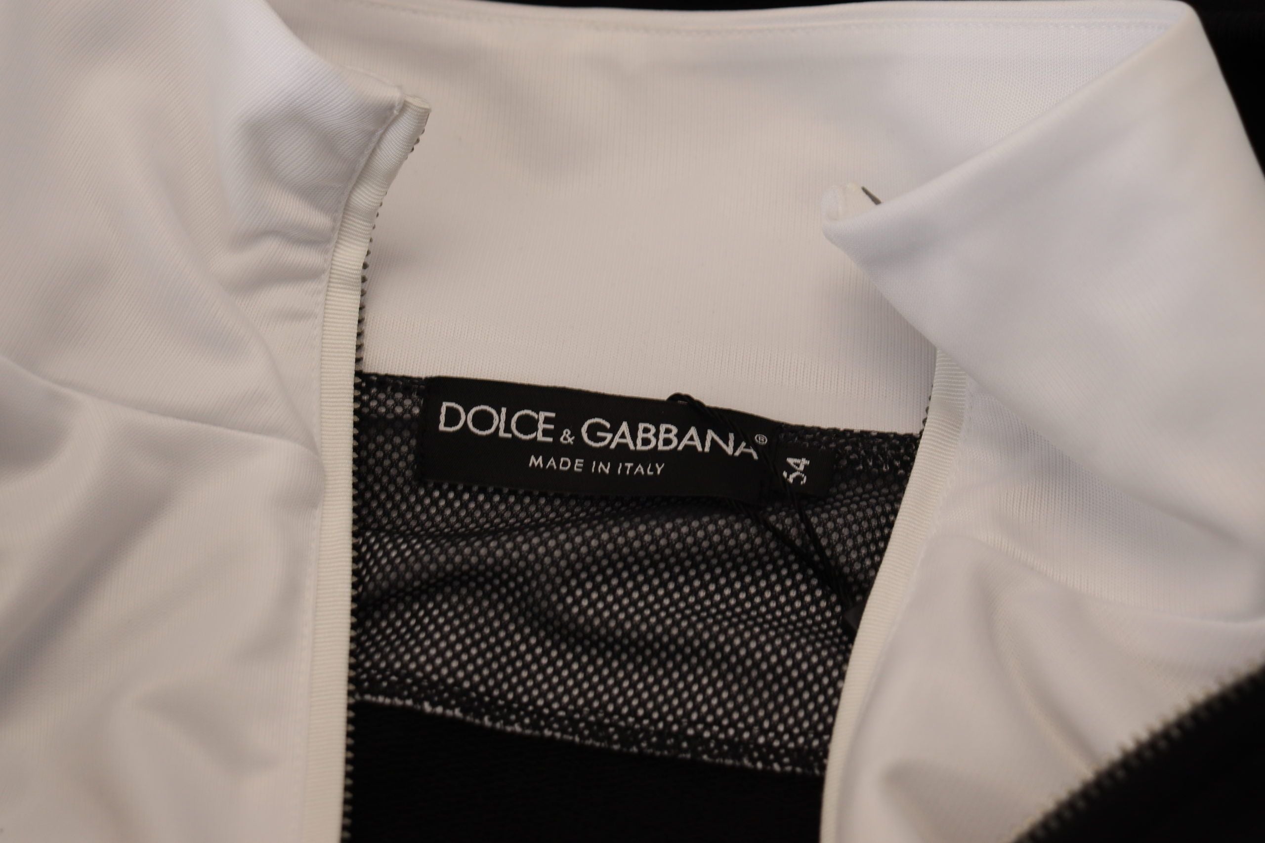 Черно полиестерно яке с качулка и пълен цип Dolce & Gabbana