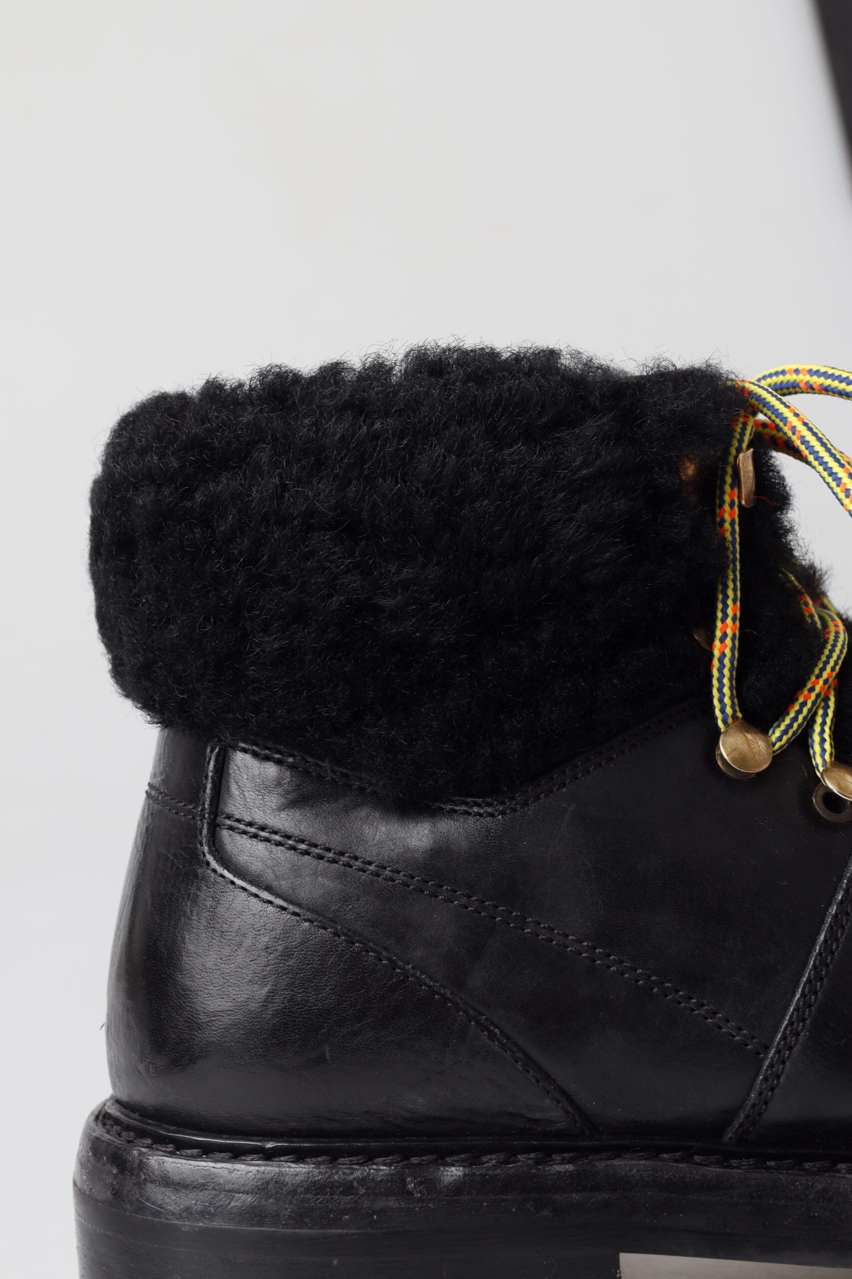 Dolce & Gabbana Черни кожени ботуши Bernini Shearling Обувки