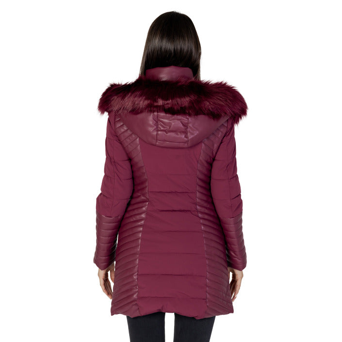 Guess Шушляково яке Жени