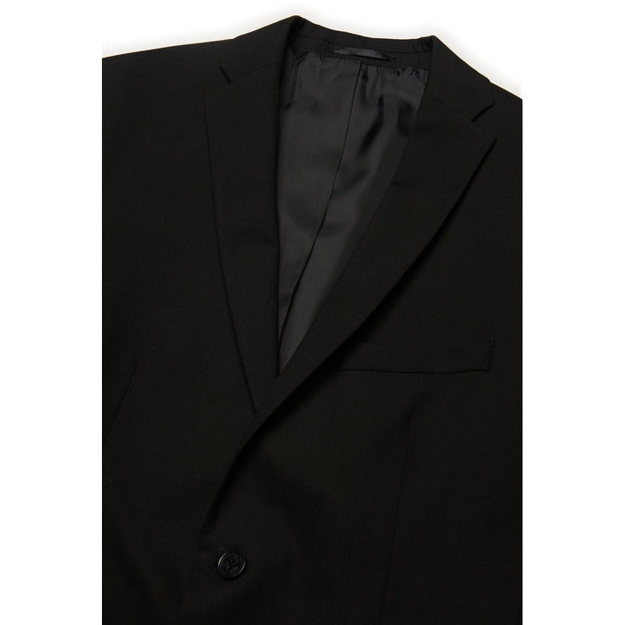 Selected Яке МЪЖe