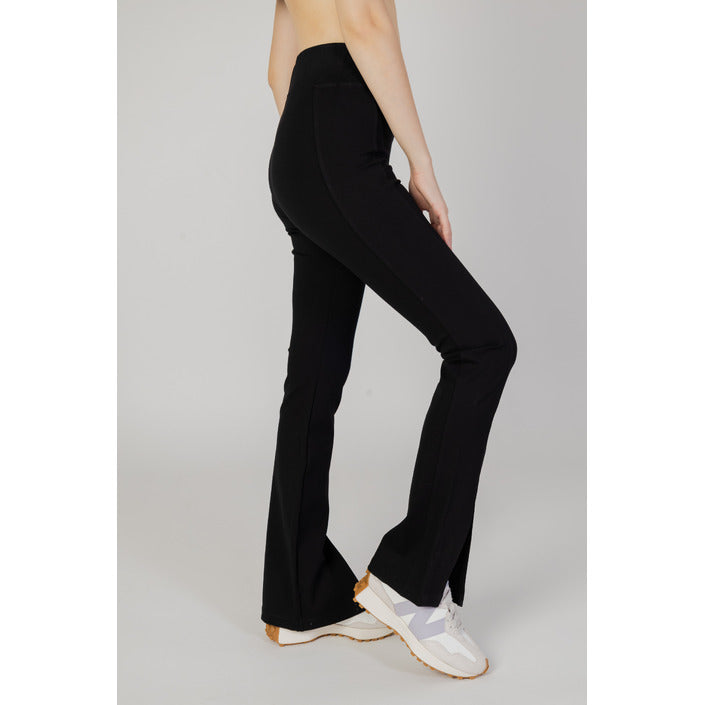 Hinnominate Клинове Жени