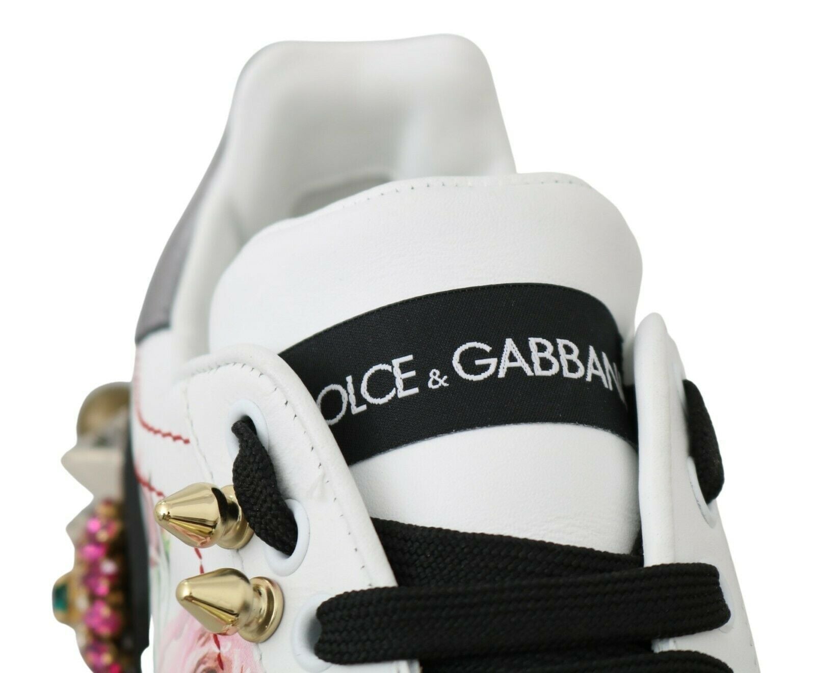 Dolce & Gabbana Бели кожени обувки с кристални рози и маратонки с цветя