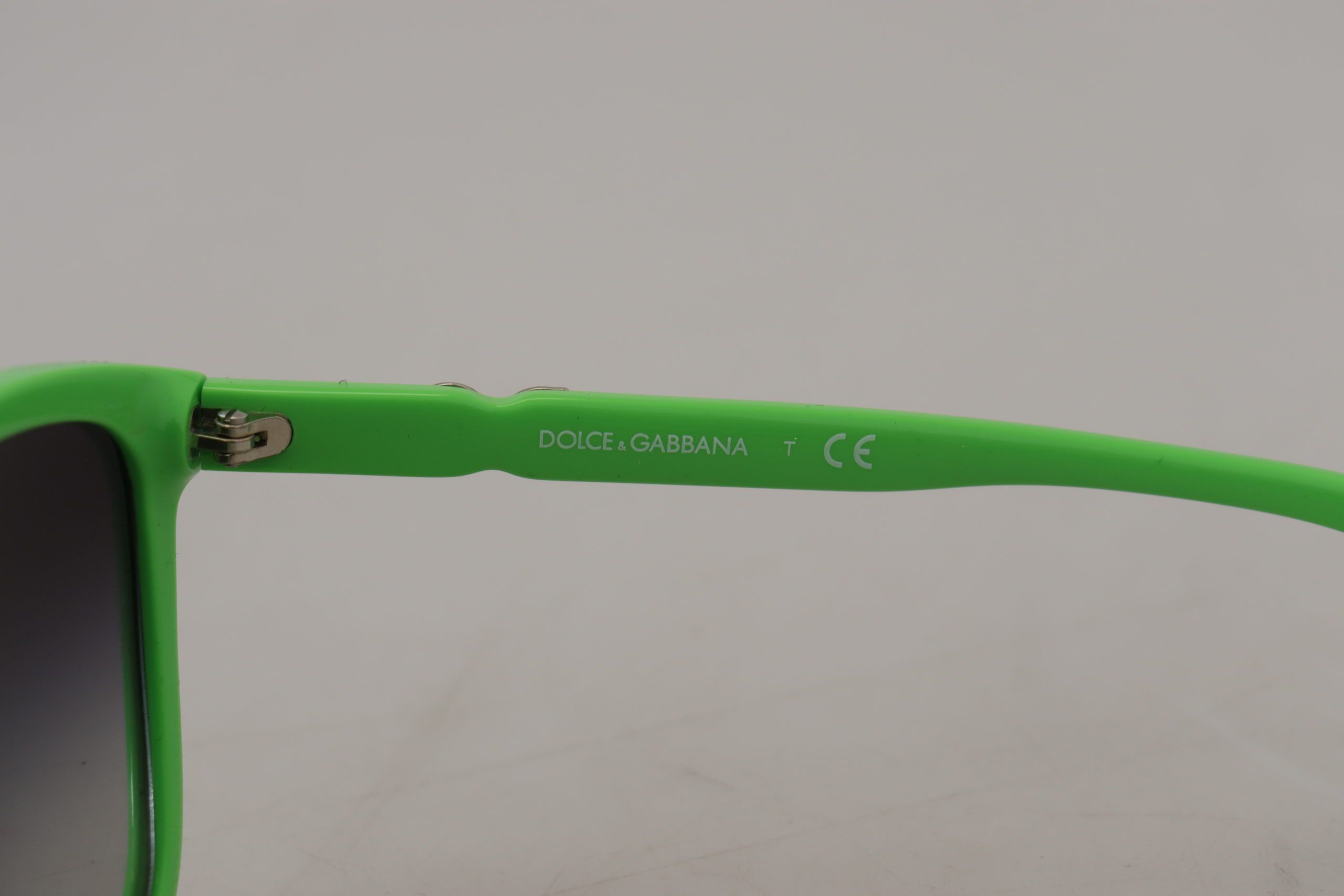Слънчеви очила Dolce & Gabbana със зелена ацетатна рамка и кръгли сенки DG4170PM