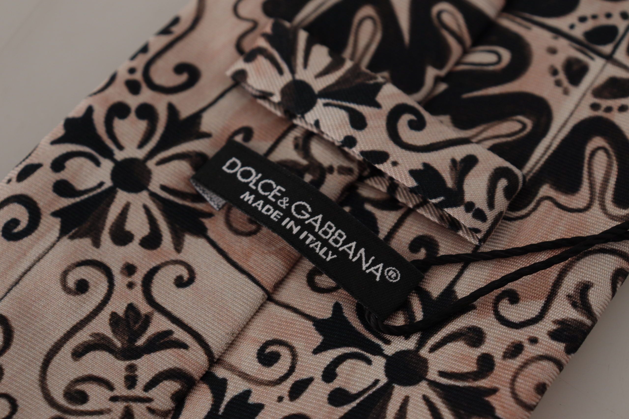 Бежов аксесоар за вратовръзка Dolce & Gabbana Fantasy Pattern Черен
