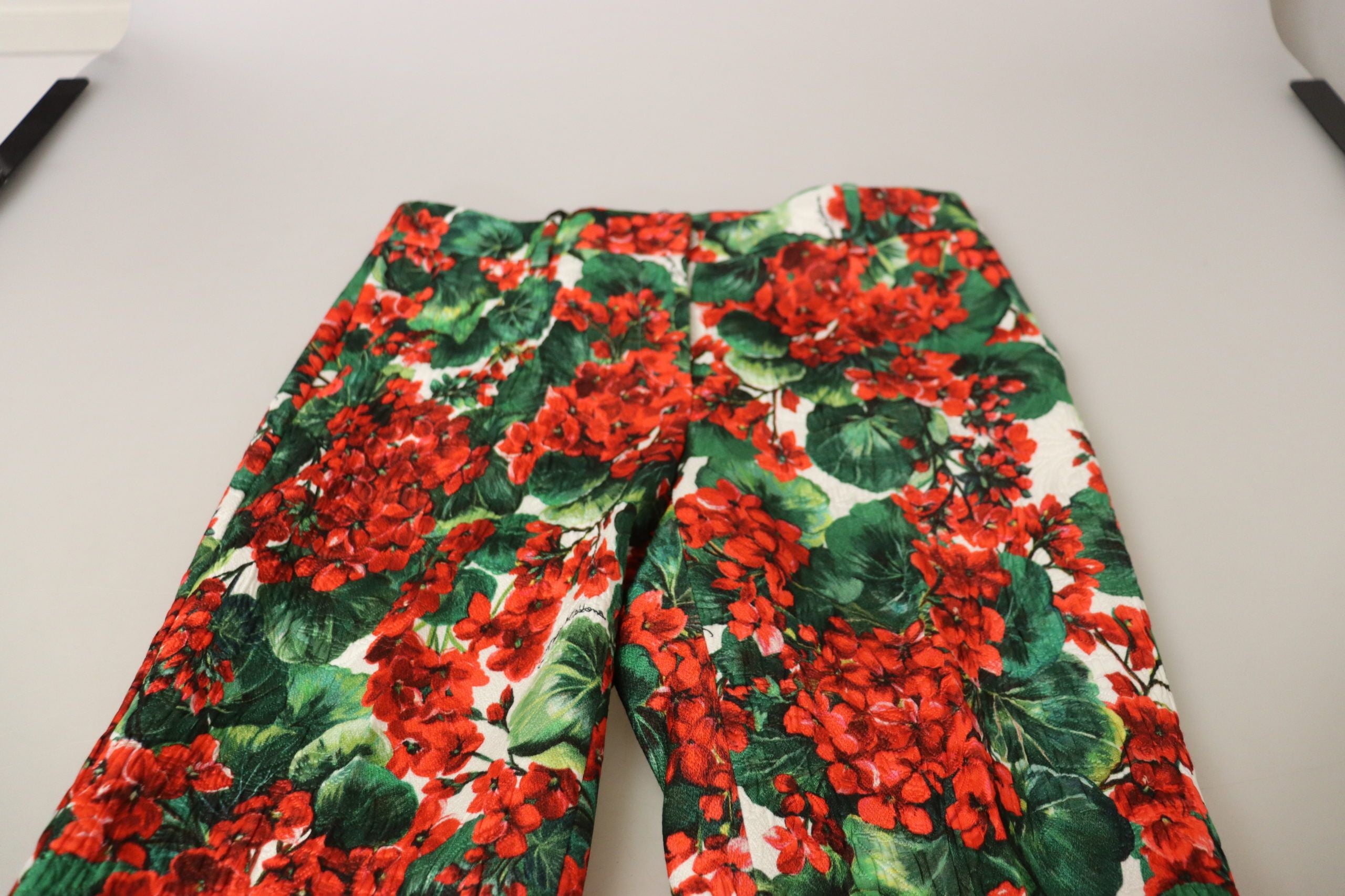 Многоцветни панталони Dolce & Gabbana Скъсен панталон със средна талия с флорален принт