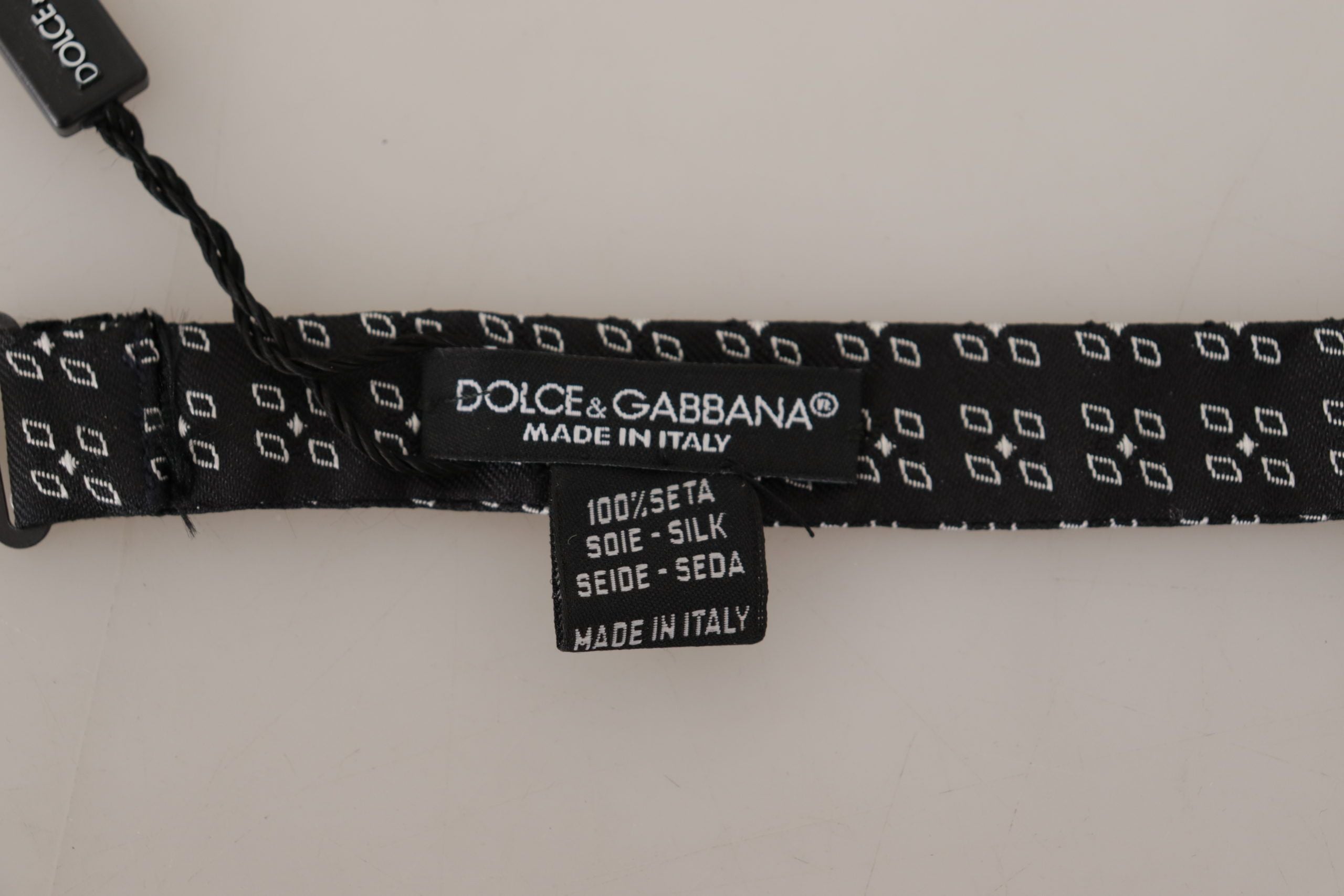 Dolce & Gabbana черно-бяла вратовръзка на точки с 100% коприна Papillon