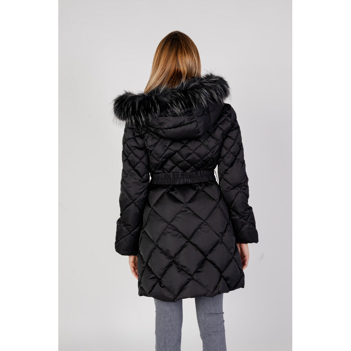 Guess Шушляково яке Жени