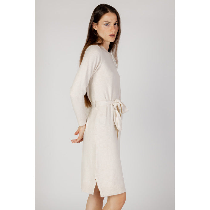 Pieces Рокли Жени