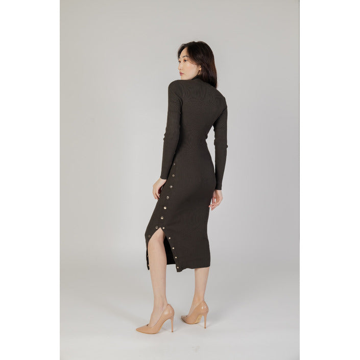 Morgan De Toi Рокли Жени