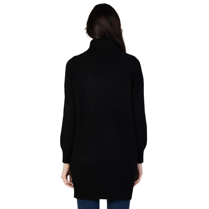 Sandro Ferrone Рокли Жени