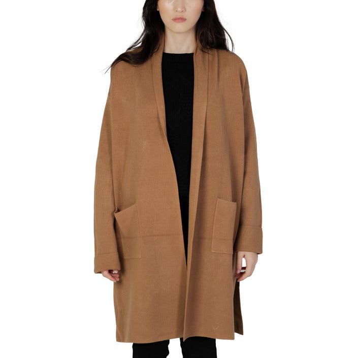 Sandro Ferrone Жилетка Жени