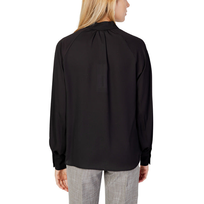 Sandro Ferrone Пола Риза