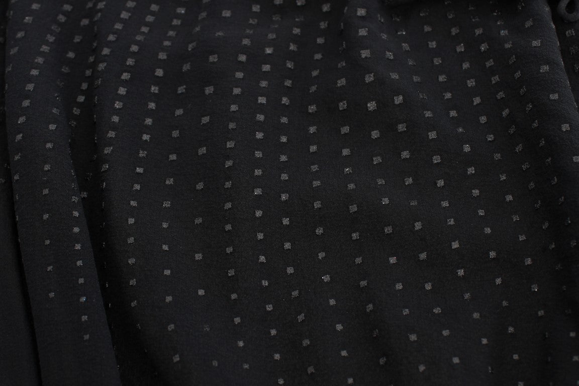 Черна горна блуза с деколте Exte