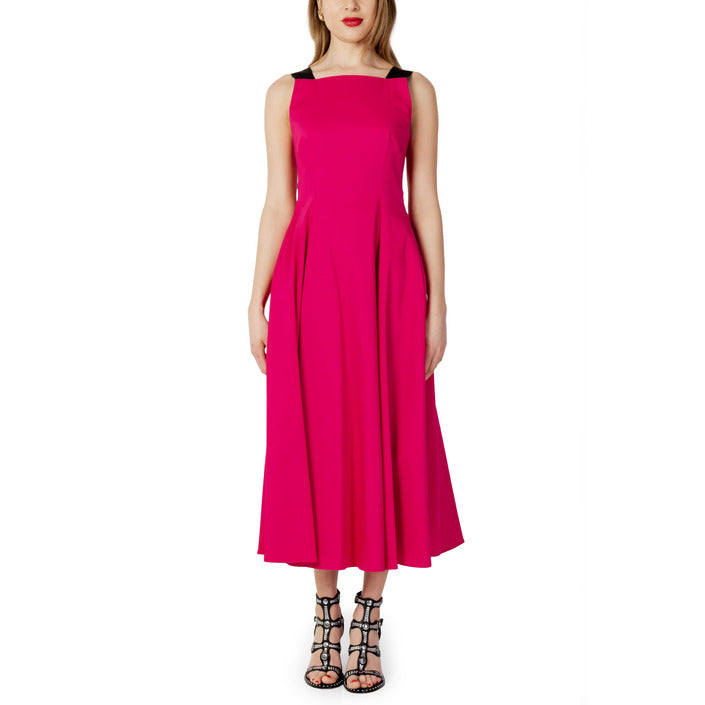 Sandro Ferrone Рокли Жени