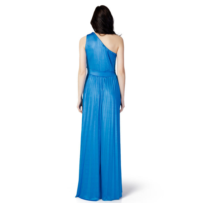 Hanny Deep Рокли Жени