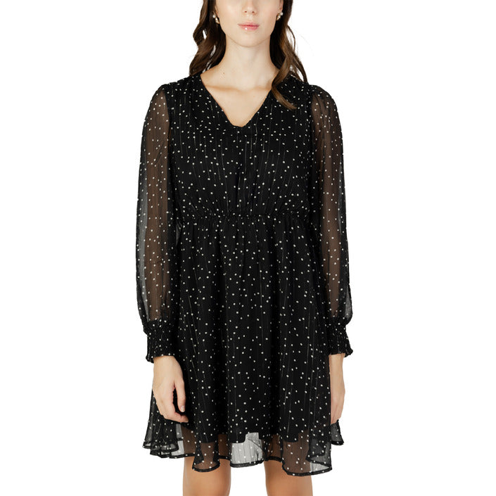 Жаклин Де Йонг Рокли Жени