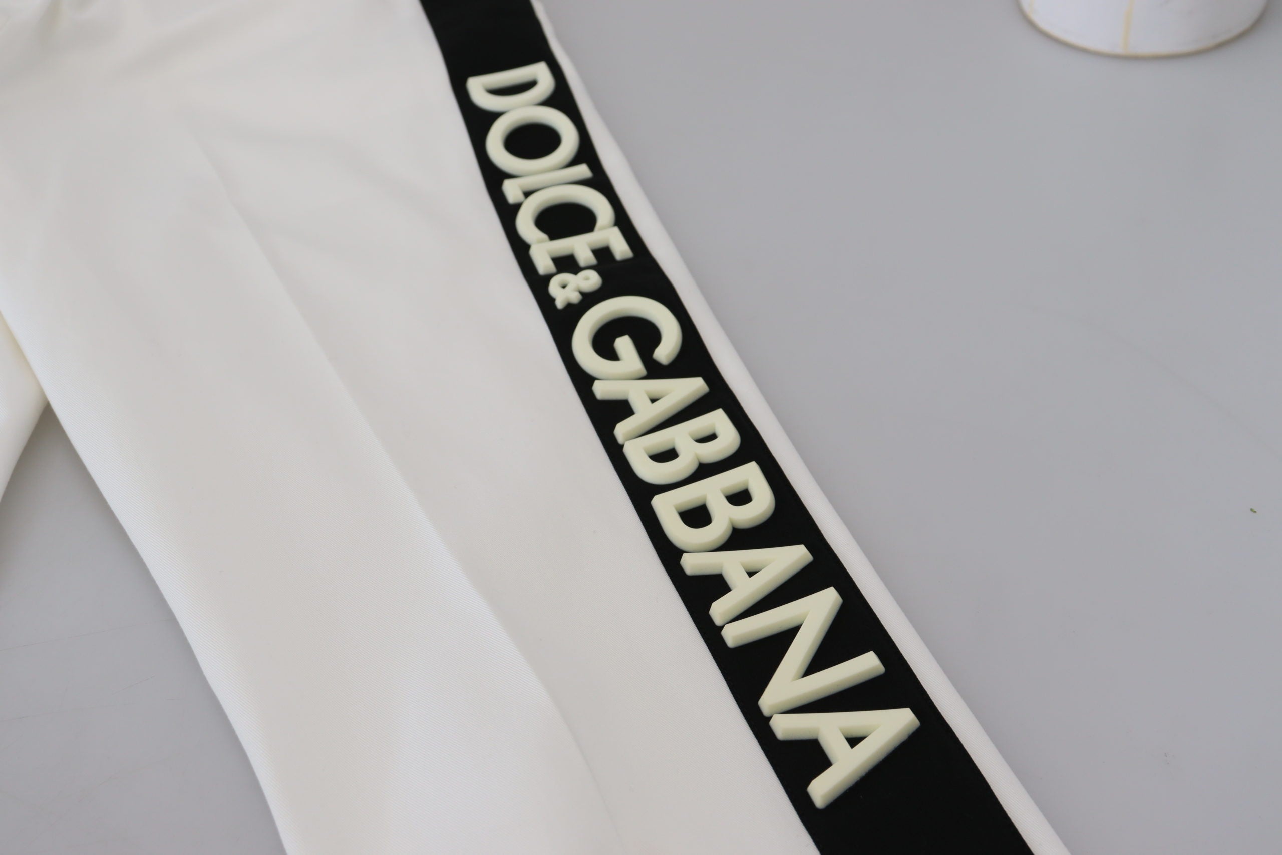 Бели памучни панталони Dolce &amp; Gabbana DG Logo Jogger