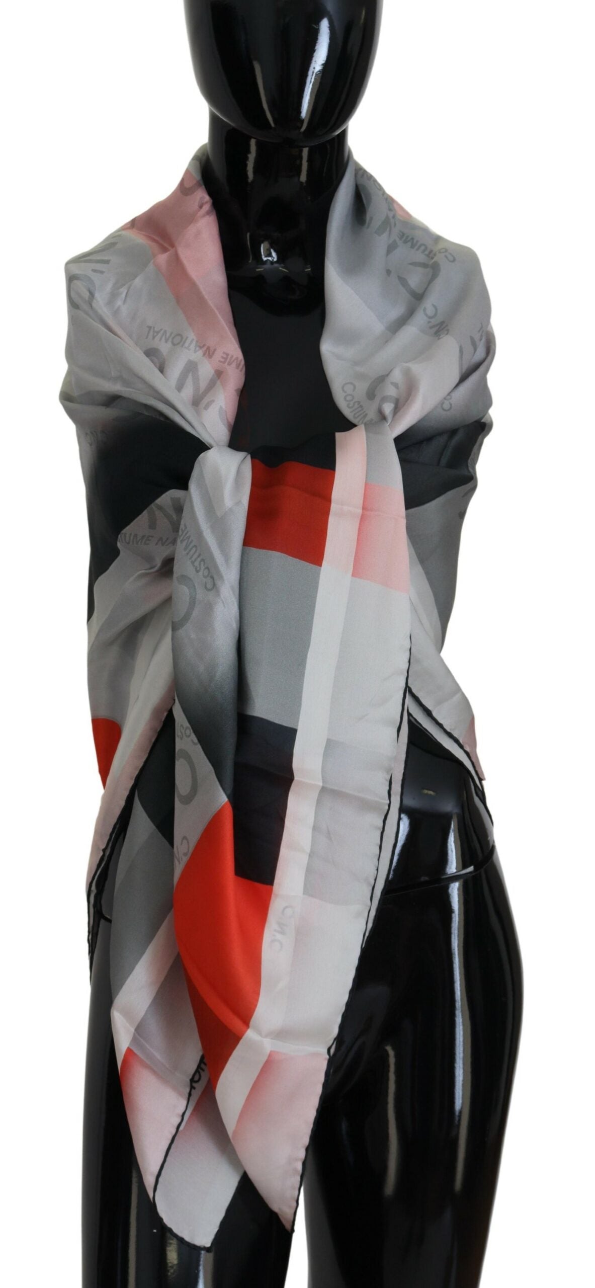 Костюм Национален сив червен шал с фулар и шал