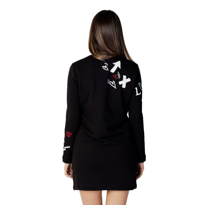 Love Moschino Рокли Жени