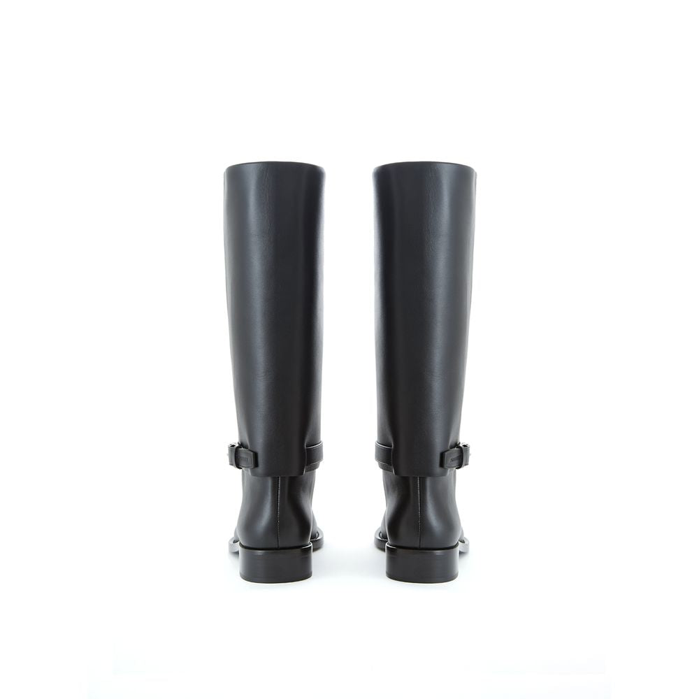 Burberry Elegant Leather Boots in Timeless Black