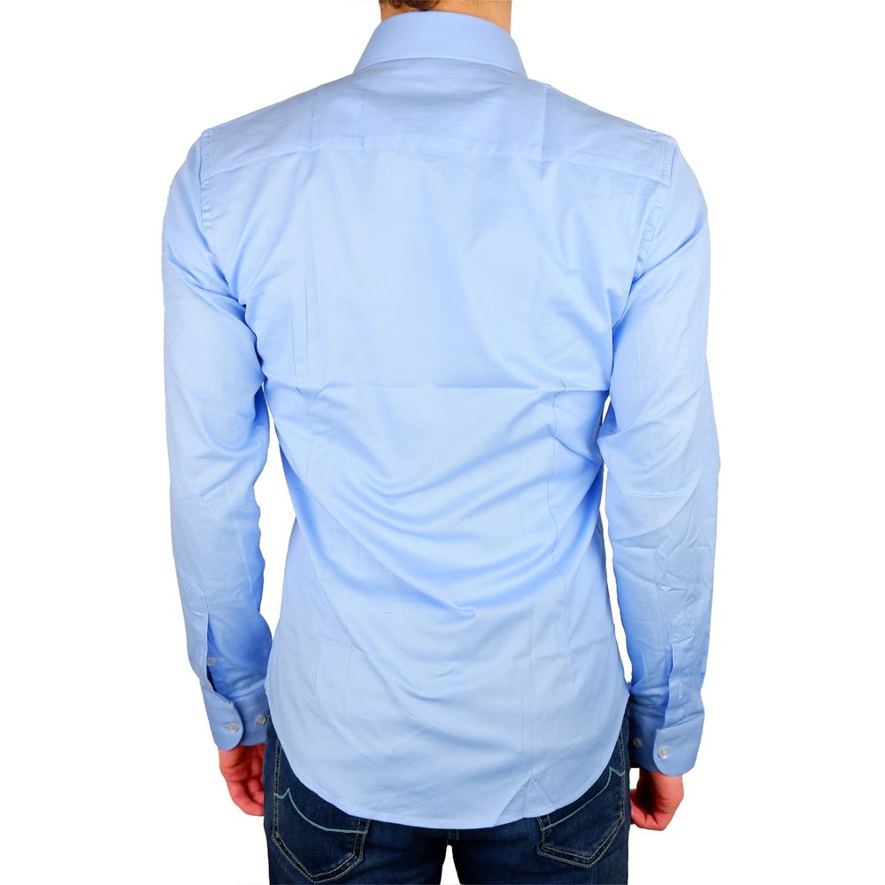 Светло синя памучна риза, произведена в Италия