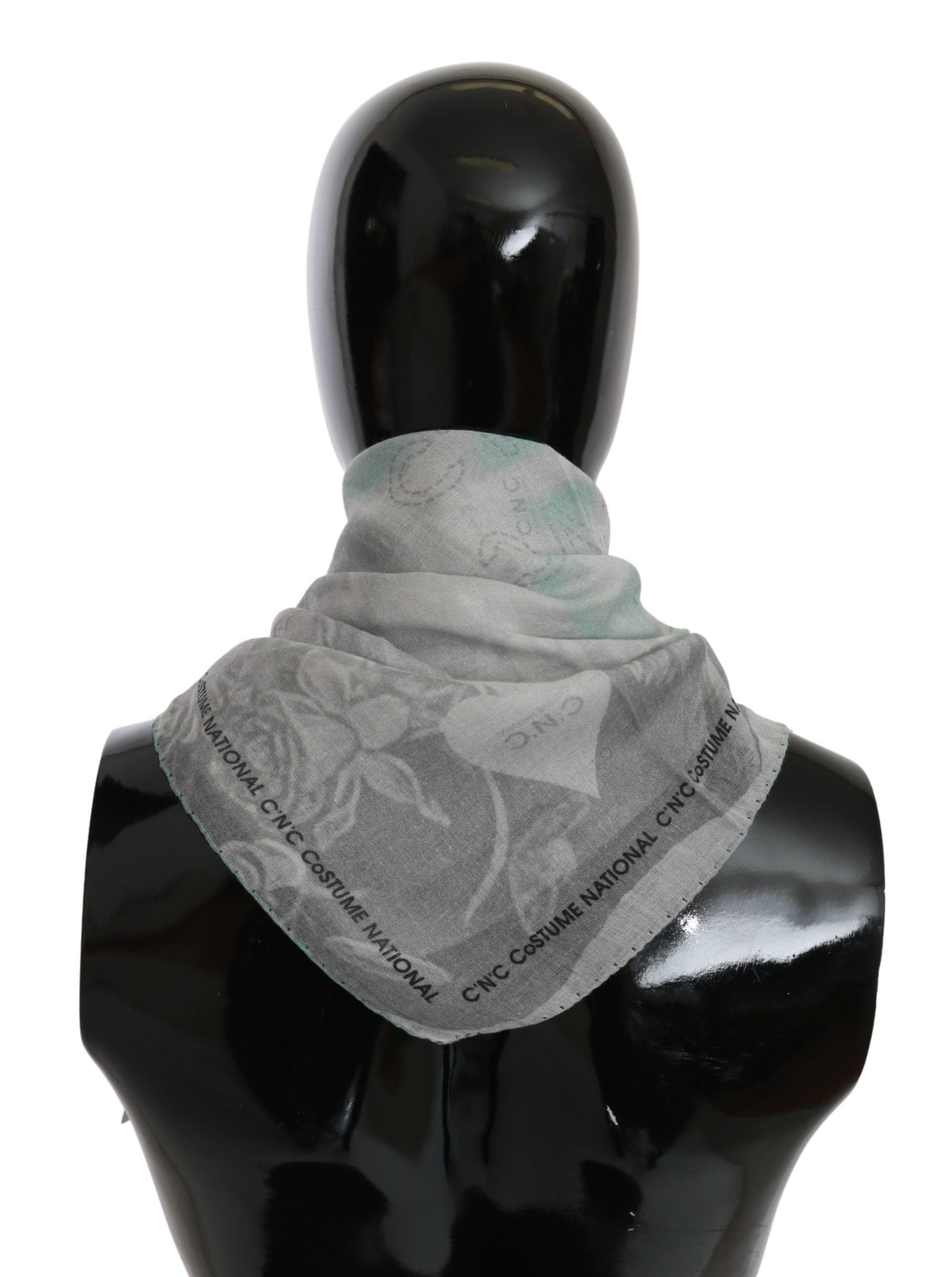 Костюм Национален сив копринен шал с фулар и шал