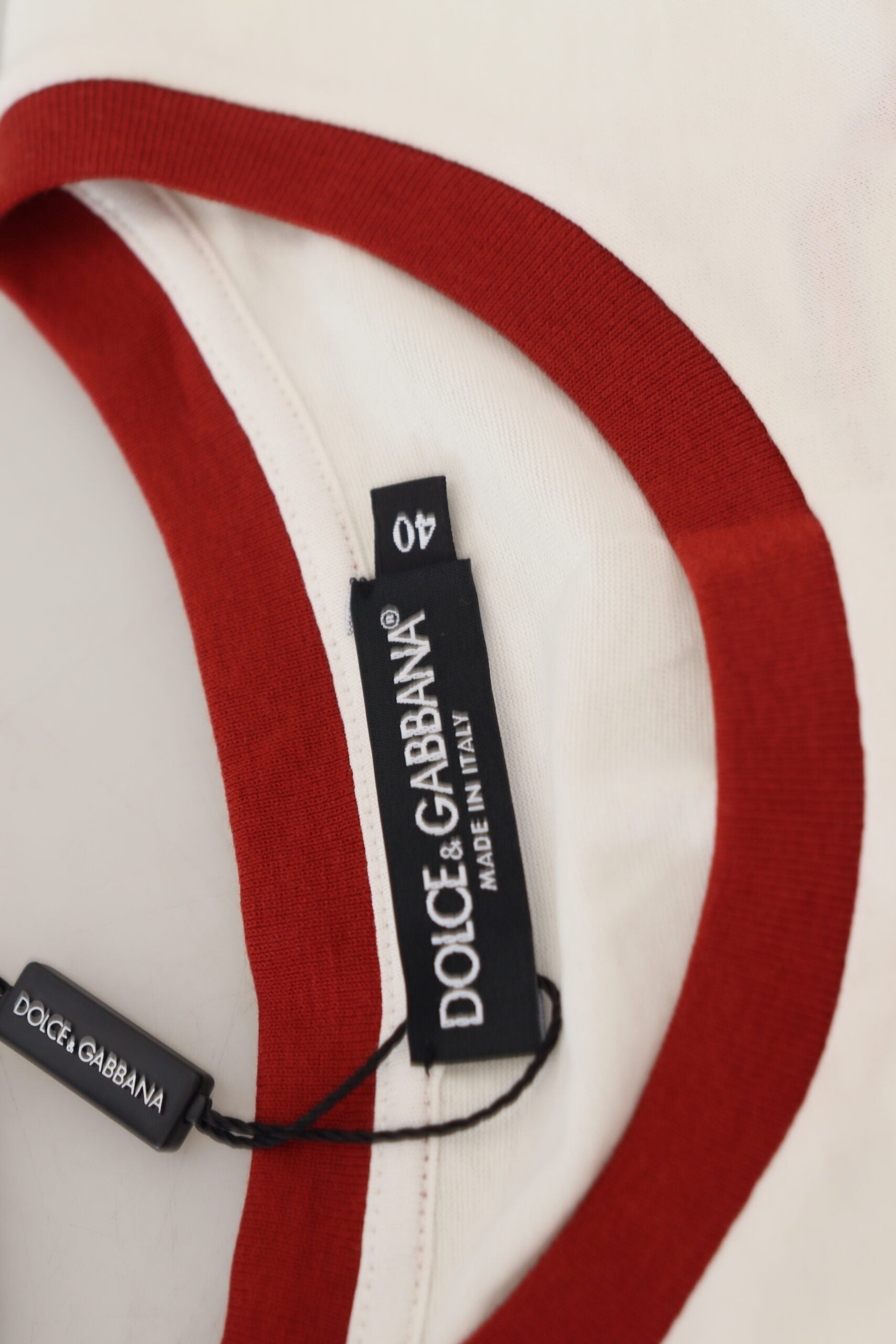 Dolce &amp; Gabbana Бял пуловер с щампи с къси ръкави