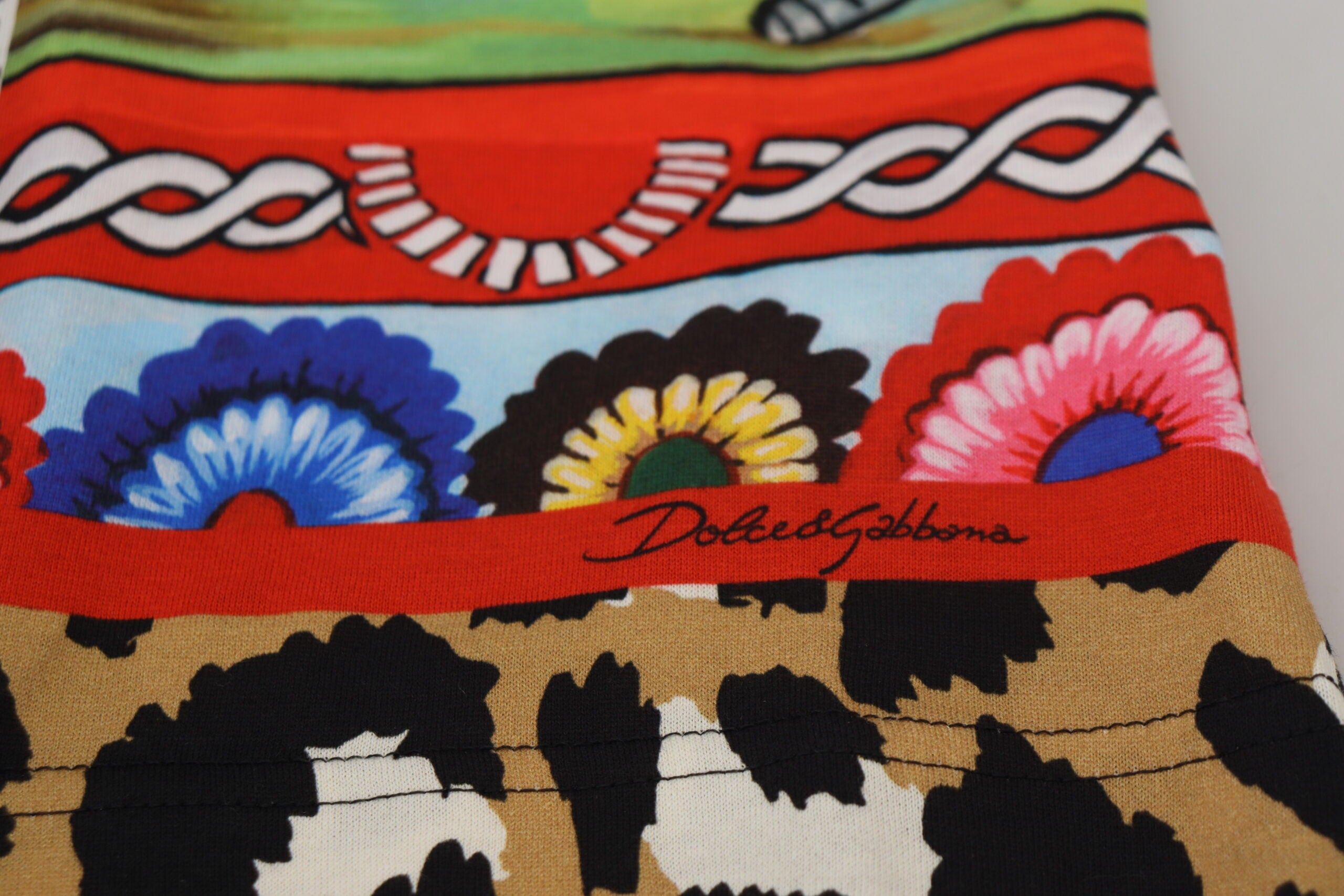 Ексклузивна дамска риза с многоцветни щампи Dolce &amp; Gabbana