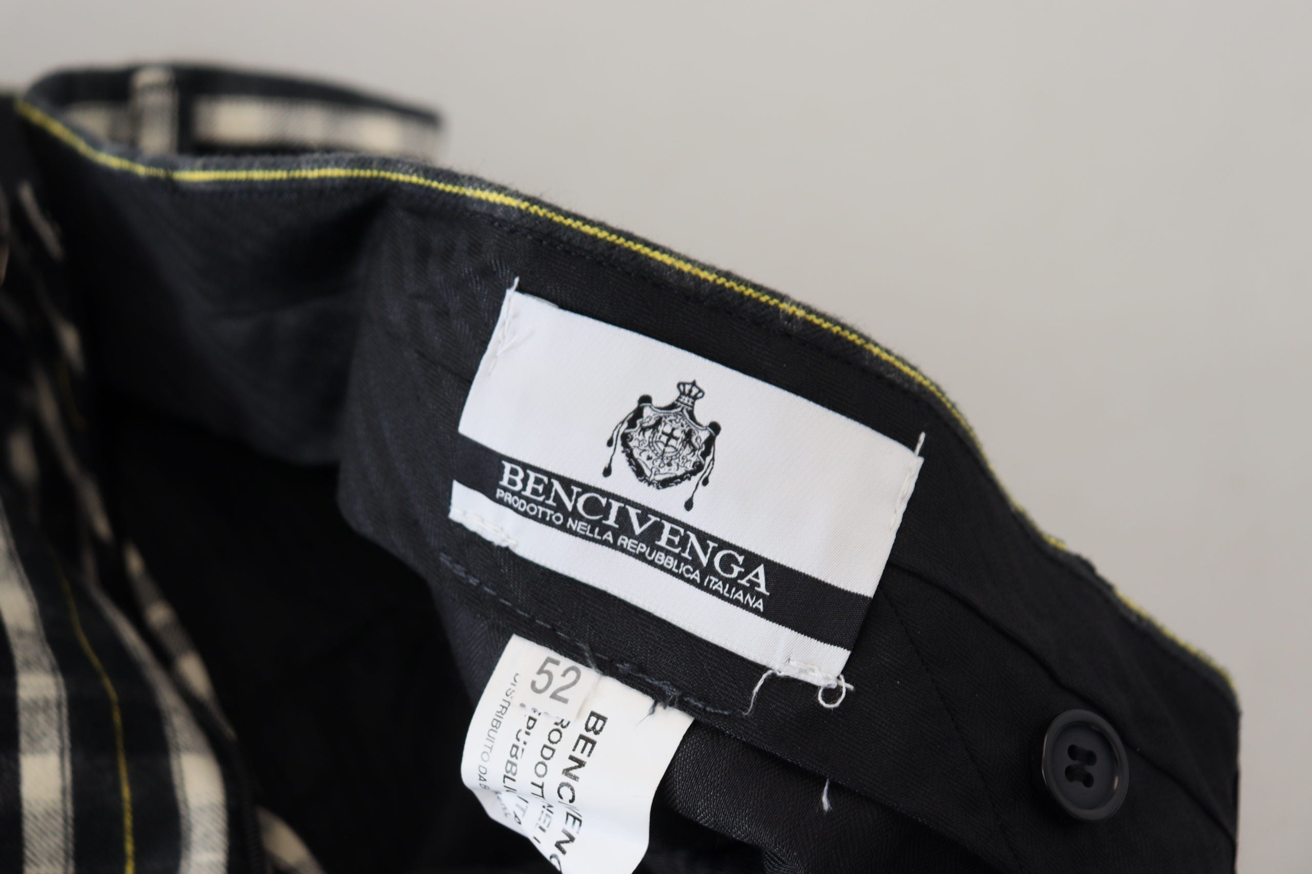 Ежедневни панталони от черен кариран памук BENCIVENGA