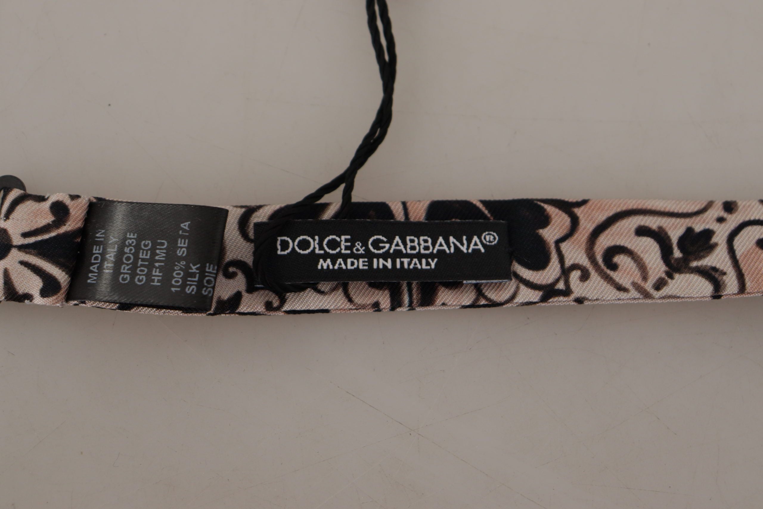 Dolce &amp; Gabbana Многоцветен модел 100% копринена папийонка с деколте