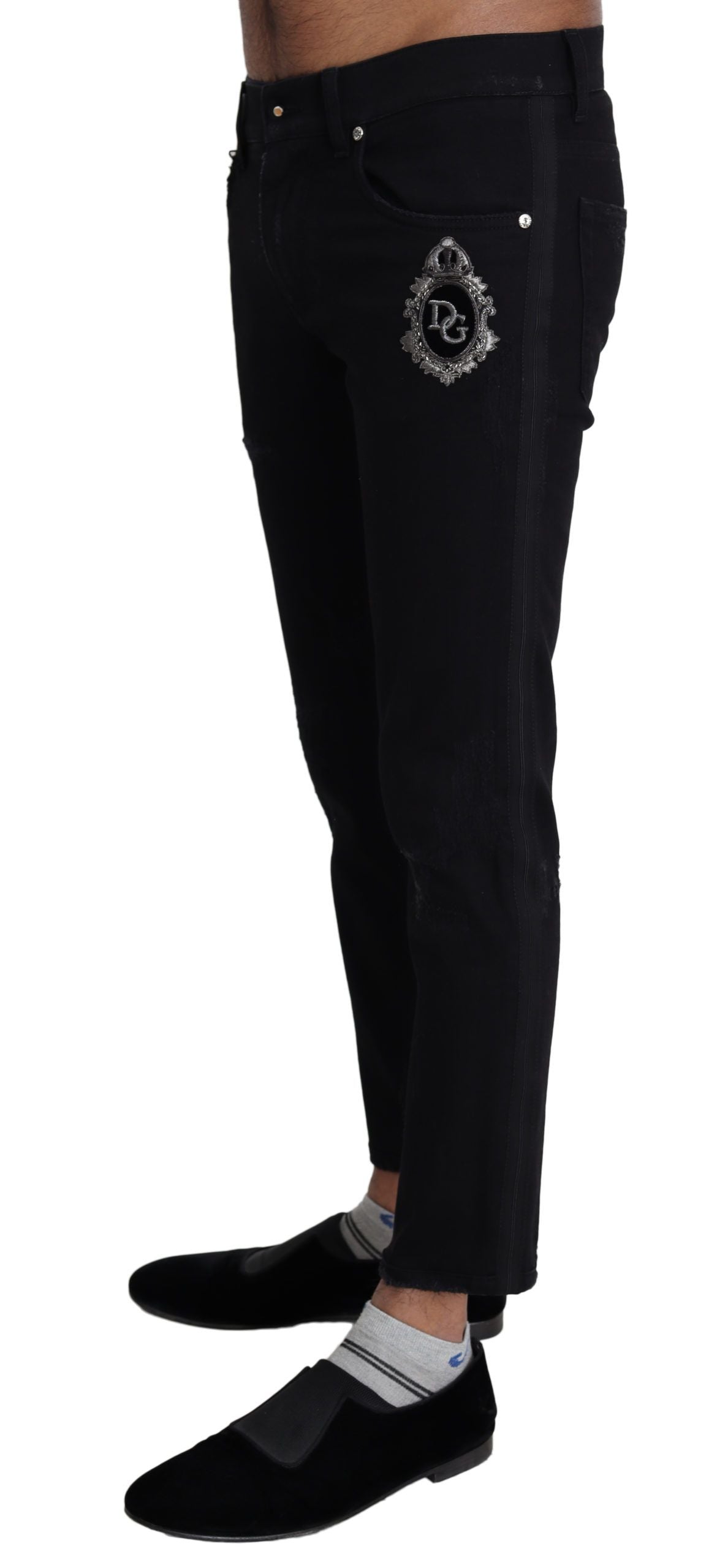 Тесни дънки Dolce &amp; Gabbana с черни хералдически бродерии