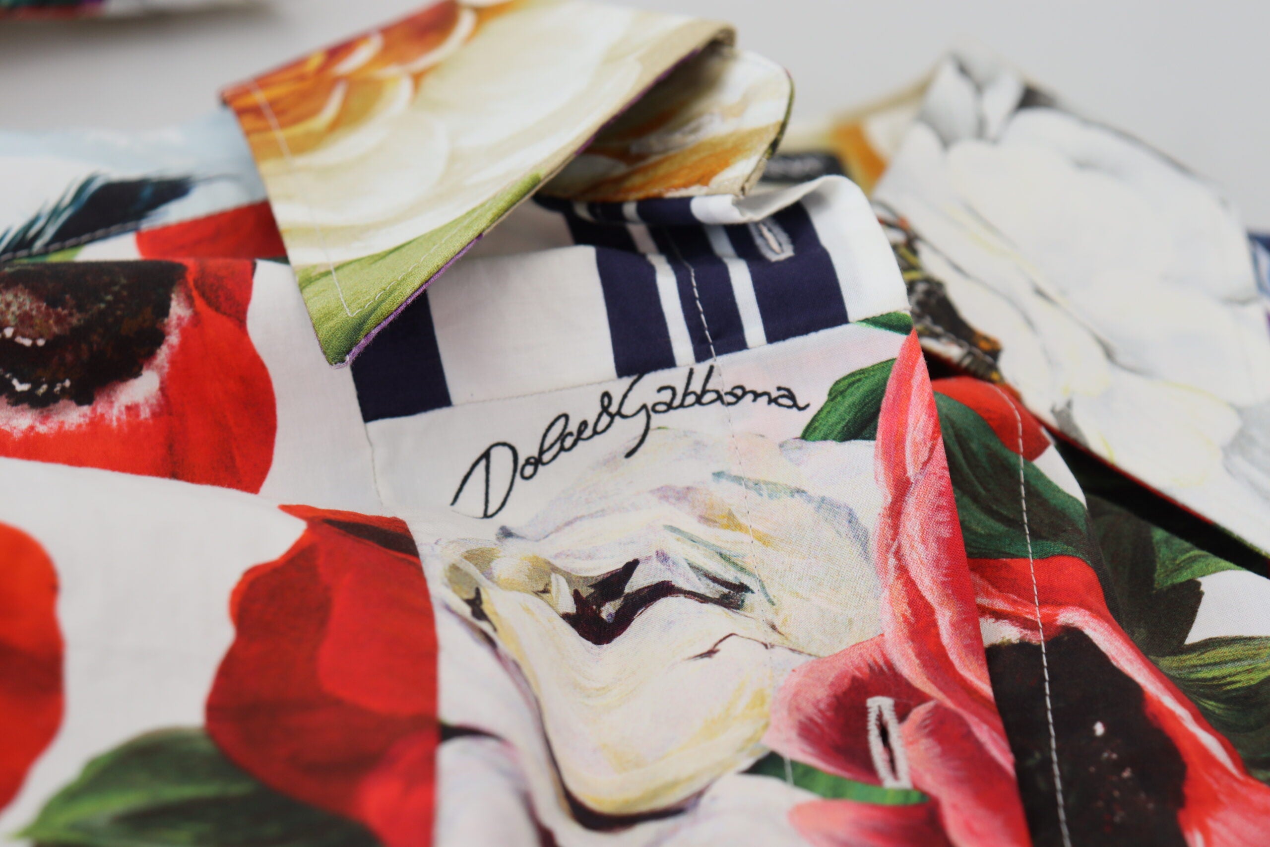 Многоцветна памучна блуза с яка на цветя Dolce &amp; Gabbana