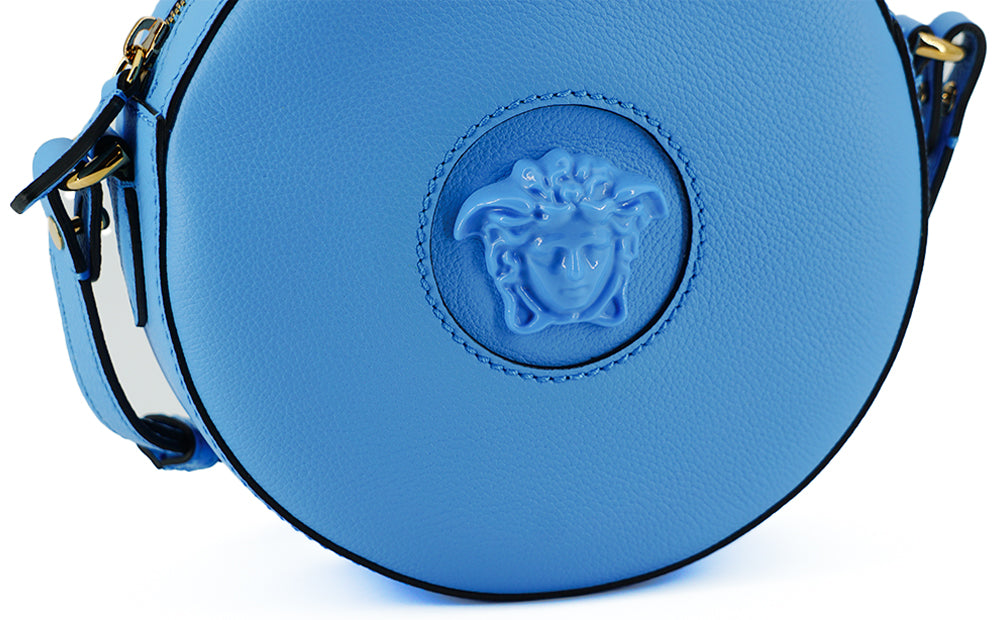 Кръгла диско чанта през рамо Versace от синя телешка кожа