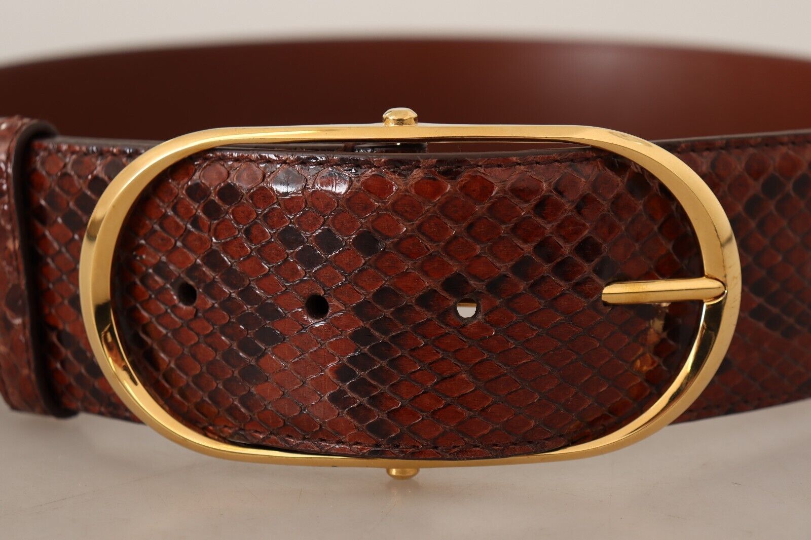 Dolce &amp; Gabbana кафяв екзотичен кожен златен колан с овална катарама